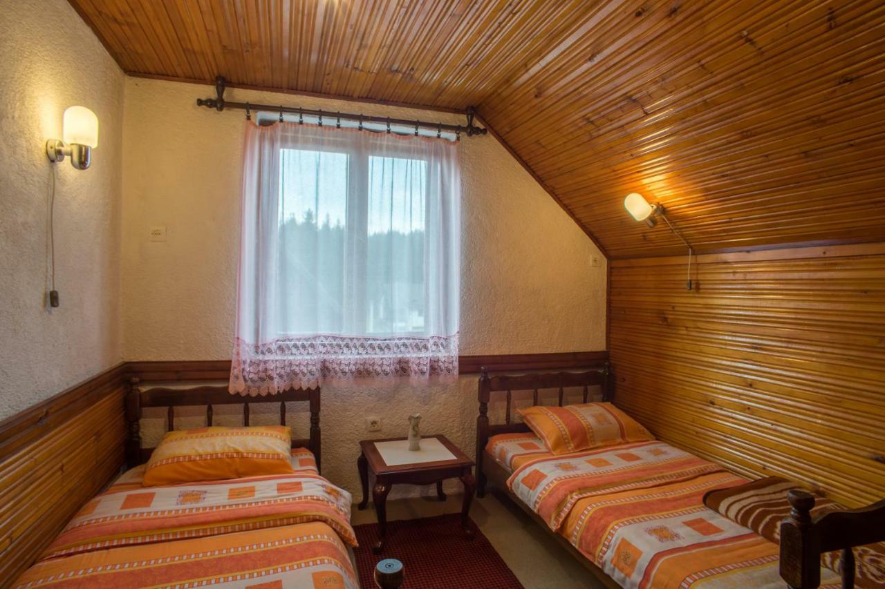 Lara Rooms Zabljak  Ngoại thất bức ảnh